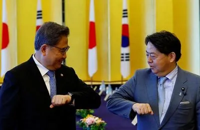 Історичні суперечки: міністри закордонних справ Південної Кореї та Японії проведуть першу зустріч із 2019 року