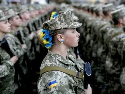В історії ЗСУ вперше з’явиться уніфікована жіноча військова форма: Міноборони працює над впровадженням