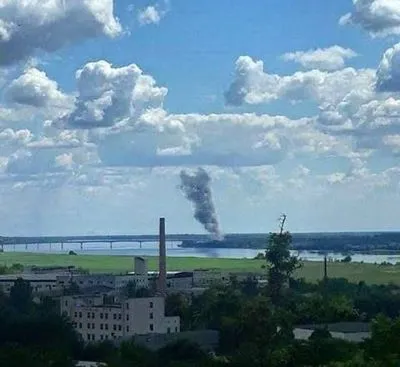 ВСУ ударили по военной базе рашистов возле Антоновского моста в Херсоне – Хлань