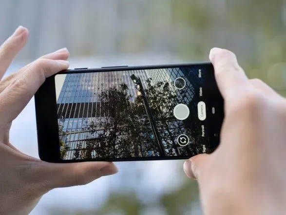 Появилось приложение для пользователей Android, которое улучшает качество снимков благодаря алгоритмам искусственного интеллекта