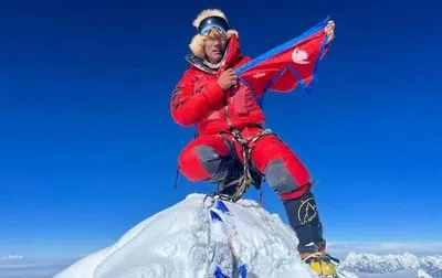 Непалець встановив рекорд, двічі піднявшись на 14 найвищих вершин
