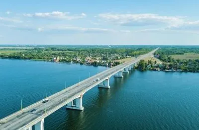 В окупантів труднощі з ремонтом Антонівського моста – Хлань