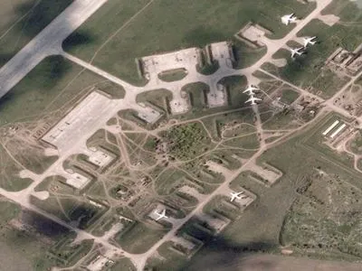 Оккупанты пытаются восстановить аэродром в Мелитополе – разведка