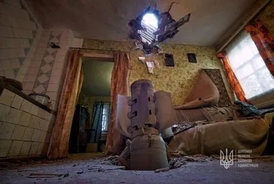 Оккупанты сбросили авиабомбу на Бахмут: повреждены дома – ОВА