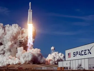 SpaceX успішно вивела на орбіту ще 53 супутники Starlink