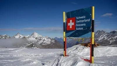 Глобальне потепління: льодовик, що тане змістив італійсько-швейцарський кордон