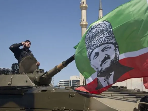 В Чечне военкоматы заставляют безработных мужчин объяснять отказ от службы - СМИ