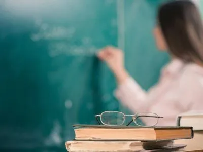 "Дія" для педагогов: Рада приняла создание электронной системы с образовательными реестрами