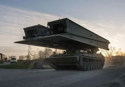 Німеччина передасть Україні 16 мостових танків