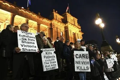 Австралийский парламент ведет дебаты об отмене запрета на эвтаназию