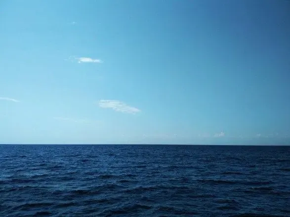 На выходе в Черное море из устья Быстрого плавучий кран подорвался на неизвестном предмете