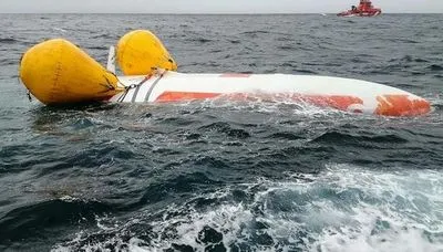 Французький моряк провів 16 годин під перевернутим човном біля берегів Іспанії