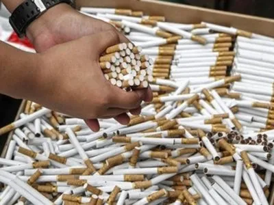 «Юнайтед Табако», яке називають найбільшим виробником контрафактних сигарет, позбавили ліцензії
