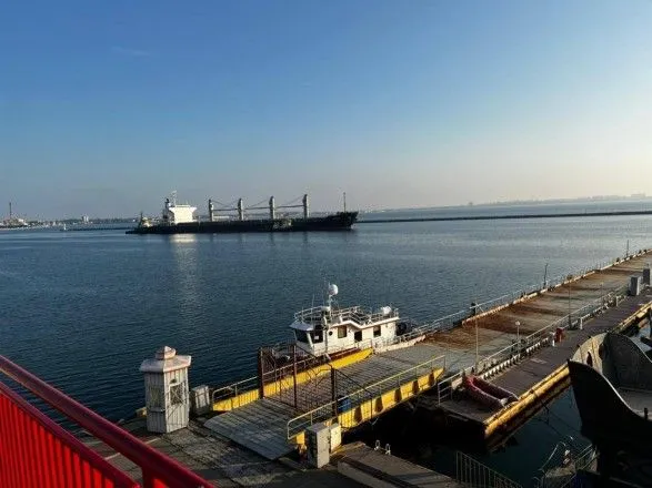 Усі три судна з українською кукурудзою покинули українські порти, – Курбаков