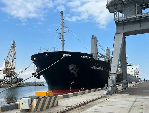 Три судна с кукурузой получили разрешение на выход из украинских портов, – ООН