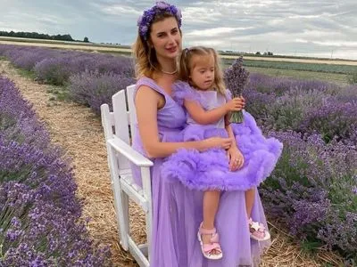 "Мое сердце навеки с тобой": мать убитой российской ракетой в Виннице 4-летней Лизы обнародовала пост в память дочери