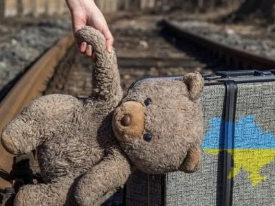 россияне депортируют детей-сирот из Луганской области в рф – Гайдай
