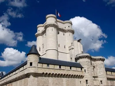 Франция запретила россиянам посещать Венсенский замок
