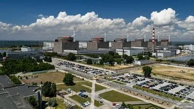 Оккупанты в очередной раз обстреляли Запорожскую АЭС: попали неподалеку от первого энергоблока, ситуация обостряется