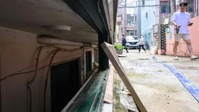 Сеул намерен запретить подвалы в домах из-за жертв рекордного наводнения