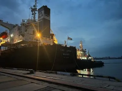 Порты в Украине сегодня примут еще два судна под погрузку зерном
