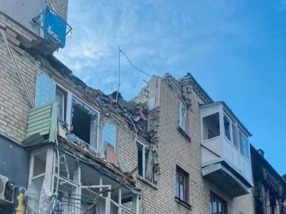 Ночью оккупанты ударили по Луганской области ракетой и семь раз из артиллерии