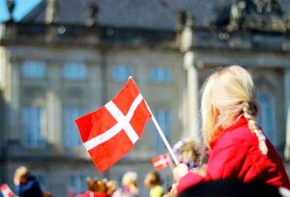 У Данії готові обговорити візові обмеження для росіян на рівні ЄС