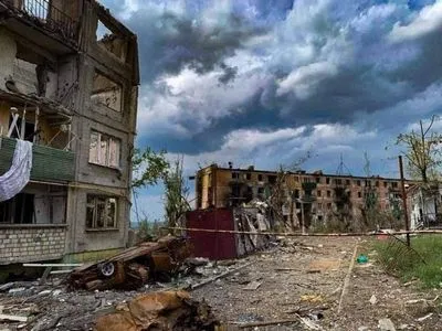 Россияне 15 раз с воздуха обстреляли Луганскую область