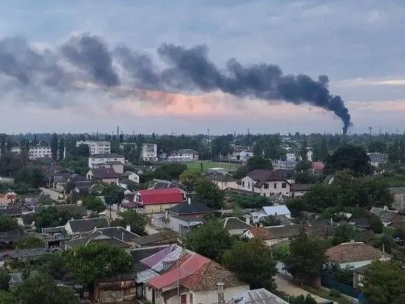 detonatsiya-boyepripasiv-pid-dzhankoyem-trivaye-evakuyovano-ponad-dvi-tisyachi-zhiteliv-chubarov