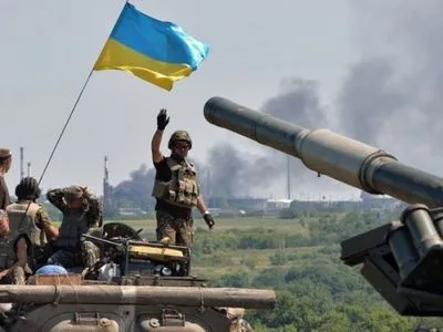 Українські захисники знищили понад 70 окупантів, 3 танки та 4 пускові установки ворога