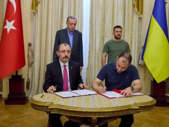 Туреччина допоможе Україні у відбудові інфраструктури: підписано меморандум