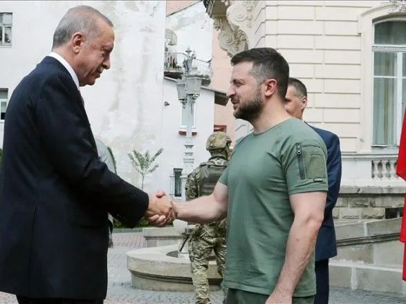 Зеленский встретился с Эрдоганом во Львове