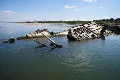 Низкий уровень воды на Дунае позволил обнаружить затонувшие немецкие корабли времен Второй мировой войны