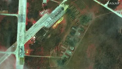Вибухи в Саках: половина бойових літаків чорноморського флоту рф вийшла з ладу - Reuters