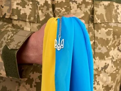 Майже 9 тисяч українських героїв загинули на війні з росією – Залужний