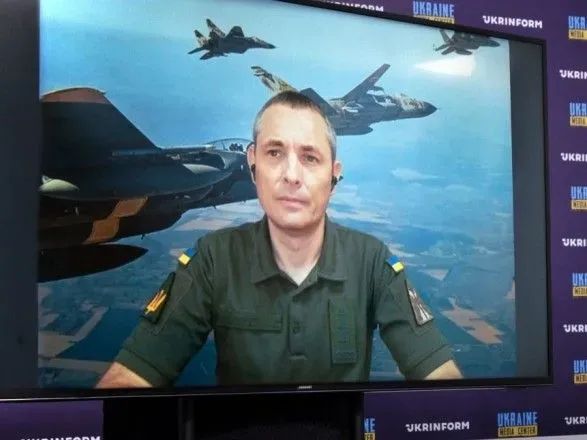 россия стянула к границам Украины более 400 самолетов и 360 вертолетов – спикер ПС ВСУ