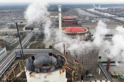 Російські БТРи розташовані за 60 метрів від п'ятого реактора ЗАЕС - британська розвідка