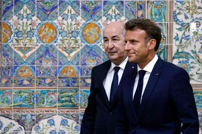 Алжир та Франція домовилися відкрити "нову сторінку" у відносинах