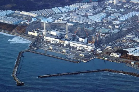 Удаление завалов АЭС Фукусима отложено еще более чем на год