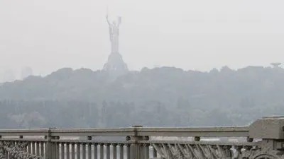 У Київській області сталося загоряння торфу. Містян просять зачинити вікна