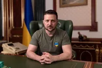 Президент обратился к крымчанам, чтобы те держались как можно дальше от российских военных объектов