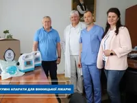 "МХП-Громаде" передал винницкой больнице два вакуумных аппарата для лечения раненых
