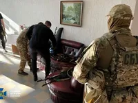 рф пыталась влиять на таможенные органы Украины: СБУ провела десятки обысков, более 20 таможенников отстранено
