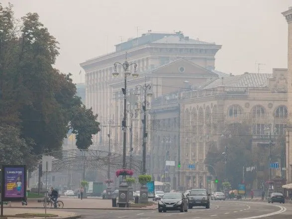 В столице умеренный уровень загрязнения воздуха на фоне пожаров под Киевом