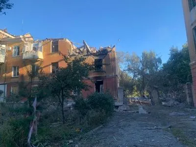 Вражеский удар по Славянску: из-под завалов изъяли тела трех человек