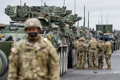НАТО закликало союзників забезпечити українських військових зимовим обмундируванням