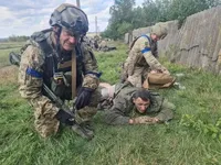 Украинские десантники взяли в плен подполковника рф