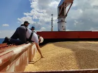 Еще пять судов вышли из портов в Украине "зерновым коридором"