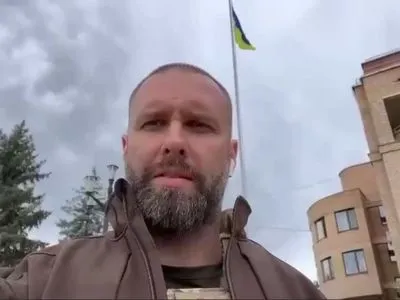 "Далі буде...": голова ОВА із ЗСУ офіційно підняв український прапор над Балаклією і показав відео