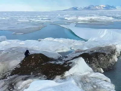 Найпівнічніший острів у світі виявився покритим гравієм айсбергом